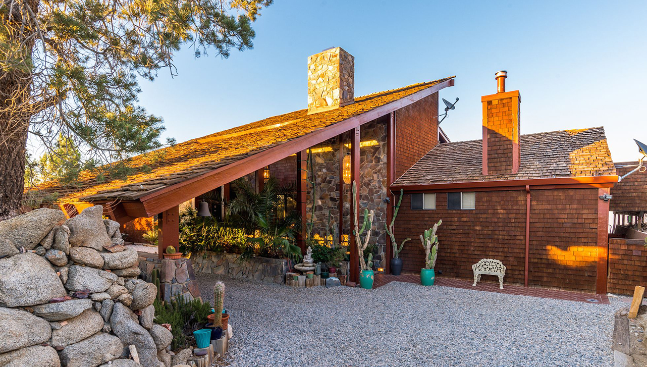 Frank Sinatra's Bonkers Palm Desert Compound is for Sale Western