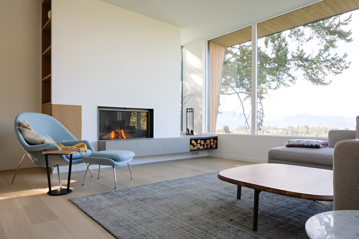Cantilevered living room in modern Kelowna home