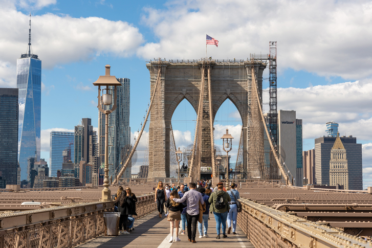The iconic Brooklyn Bridge walk