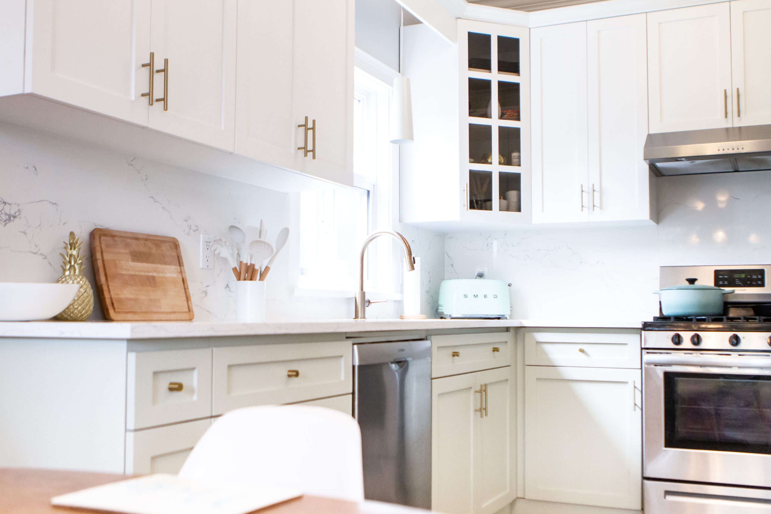 white painted cabinets in modern kitchen
