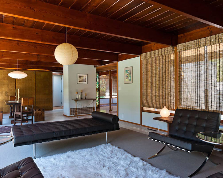This Vancouver residence was originally built by Ned Pratt. More than sixty years later, his son Peter has restored and updated the home with contemporary furnishings and a cedar pagoda. Peter will be presenting at the museum September 17th.