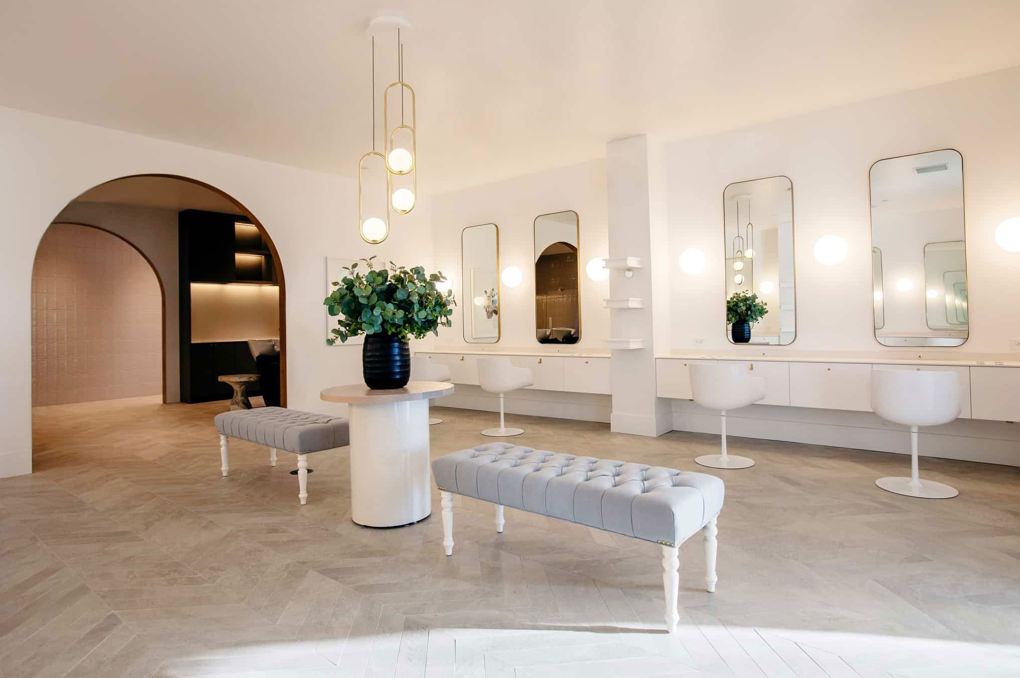 Design Crush: An Arch-Happy, Elegant Dry Bar - Western Living Magazine